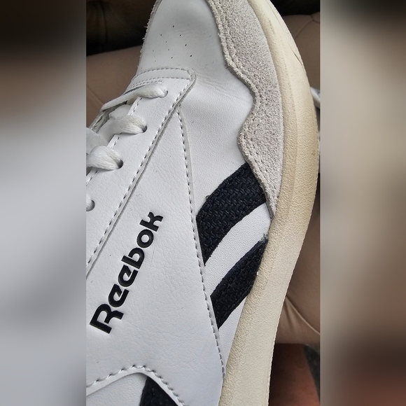 Reebok Sneakers Leather Suede Off White size 8.5 7 - Picture 3 of 6